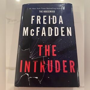The Intruder by Freida McFadden Hardcover